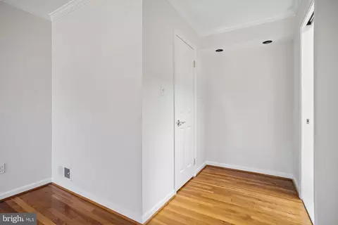 Entry Way - 2126 Docket Ln, Vienna, VA 22181 photo 6 of 6