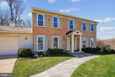 Exterior - 2126 Docket Ln, Vienna, VA 22181 photo 9 of 12