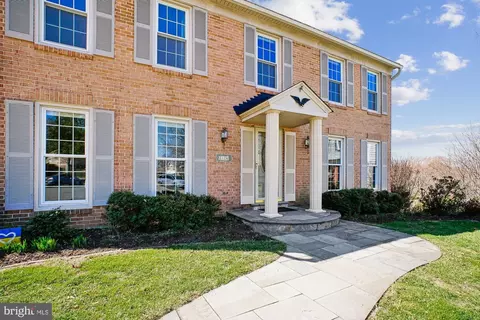 Exterior - 2126 Docket Ln, Vienna, VA 22181 photo 10 of 12