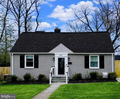 6811 Jackson Ave, Falls Church, VA 22042