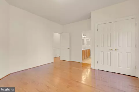 Bedroom - 6238 Linway Ter, Mclean, VA 22101 photo 4 of 9