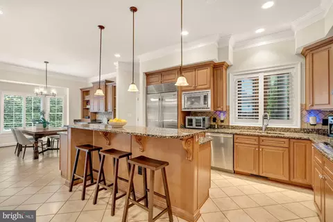 Kitchen - 6238 Linway Ter, Mclean, VA 22101 photo 2 of 9