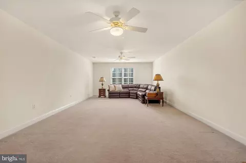 Living - 6238 Linway Ter, Mclean, VA 22101 photo 3 of 5