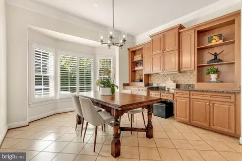 Dining - 6238 Linway Ter, Mclean, VA 22101 photo 1 of 4