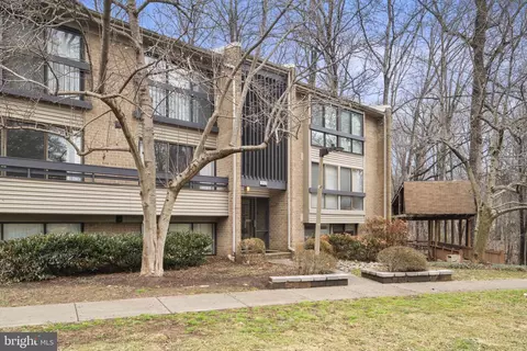 2112 Green Watch Way #10/200F, Reston, VA 20191
