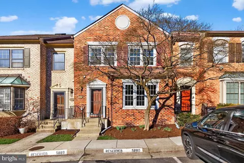 5880 Woodfield Estates Dr, Alexandria, VA 22310