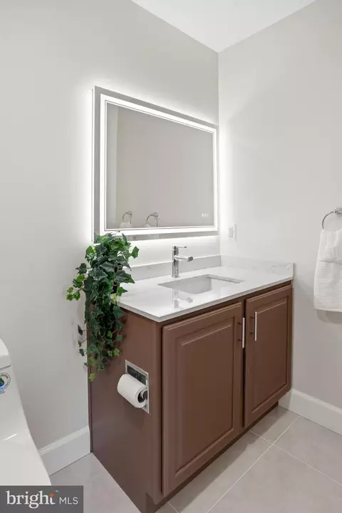 Bath - 1156 Fieldview Dr, Reston, VA 20194 photo 8 of 15