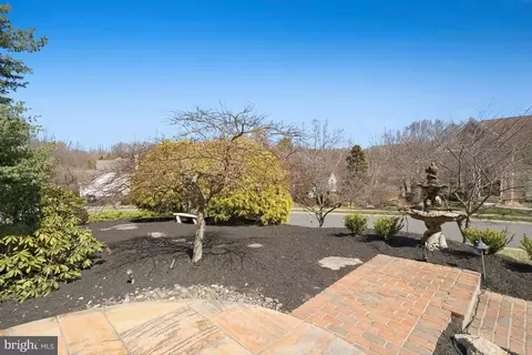 Exterior - 1156 Fieldview Dr, Reston, VA 20194 photo 8 of 16