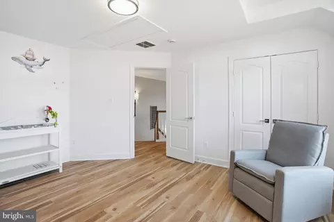 Entry Way - 1156 Fieldview Dr, Reston, VA 20194 photo 17 of 18