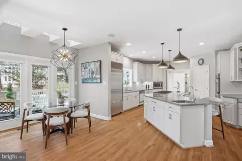 Kitchen - 1156 Fieldview Dr, Reston, VA 20194 photo 8 of 8