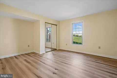 Bedroom - 8501 Silverview Dr, Lorton, VA 22079 photo 8 of 8