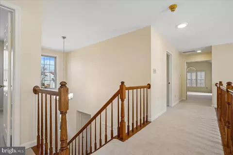 Entry Way - 8501 Silverview Dr, Lorton, VA 22079 photo 4 of 6