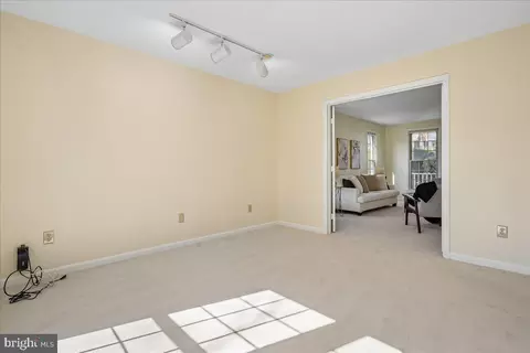Living - 8501 Silverview Dr, Lorton, VA 22079 photo 4 of 7