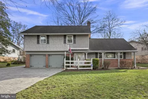 3123 Little Creek Ln, Alexandria, VA 22309