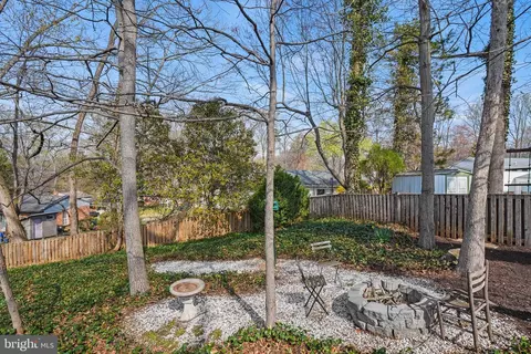 Exterior - 6708 Portree Ct, Springfield, VA 22152 photo 6 of 8