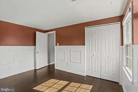Entry Way - 6708 Portree Ct, Springfield, VA 22152 photo 2 of 2