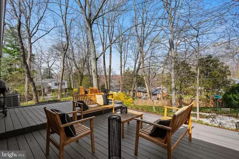 Exterior - 6708 Portree Ct, Springfield, VA 22152 photo 3 of 8