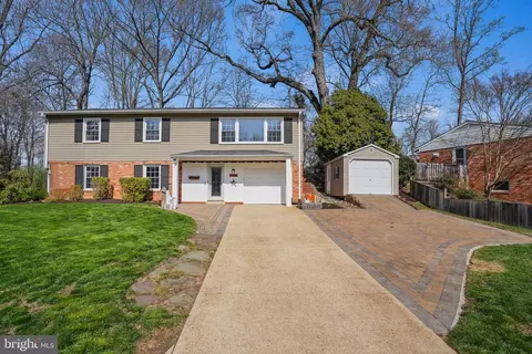 6708 Portree Ct, Springfield, VA 22152
