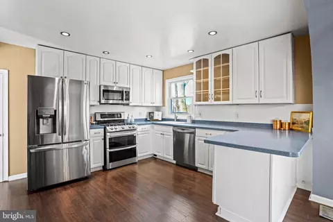 Kitchen - 6708 Portree Ct, Springfield, VA 22152 photo 1 of 3