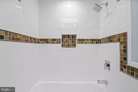 Bath - 6708 Portree Ct, Springfield, VA 22152 photo 7 of 7