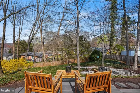 Exterior - 6708 Portree Ct, Springfield, VA 22152 photo 4 of 8
