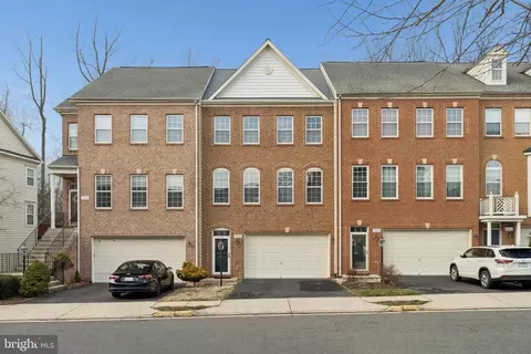 12638 Heron Ridge Dr, Fairfax, VA 22030