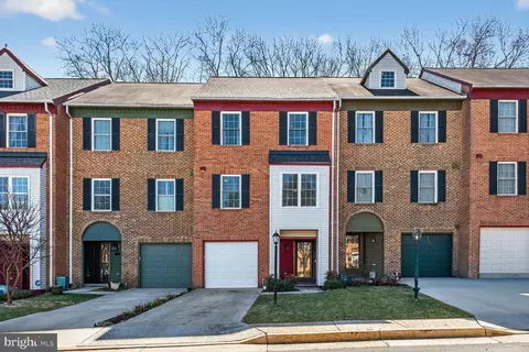 6021 Crocus Ct, Alexandria, VA 22310
