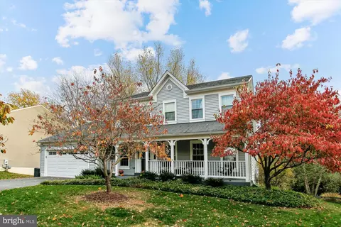 12771 Flat Meadow Ln, Herndon, VA 20171