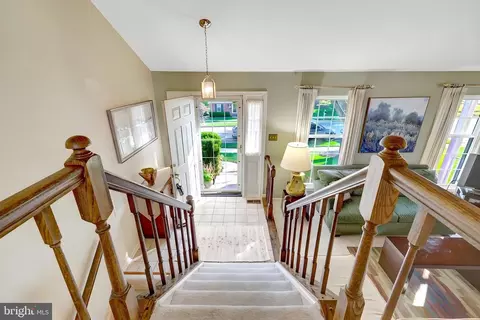 Entry Way - 3644 Beech Down Dr, Chantilly, VA 20151 photo 2 of 2