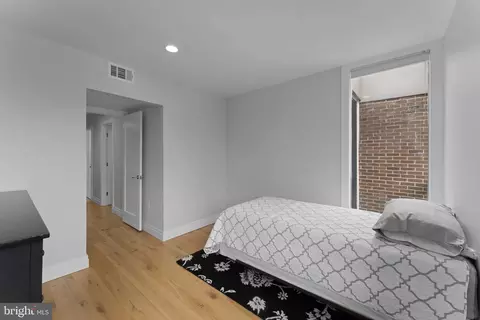 Bedroom - 11587 Maple Ridge Rd, Reston, VA 20190 photo 12 of 12