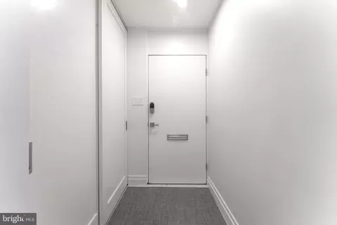 Entry Way - 11587 Maple Ridge Rd, Reston, VA 20190 photo 7 of 10
