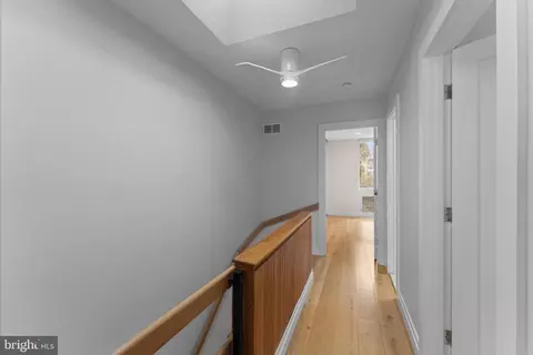 Entry Way - 11587 Maple Ridge Rd, Reston, VA 20190 photo 10 of 10