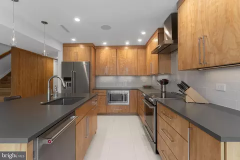 Other - 11587 Maple Ridge Rd, Reston, VA 20190 photo 4 of 58
