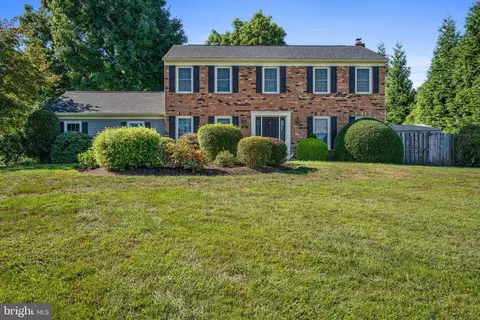 6110 Green Cap Pl, Fairfax, VA 22030