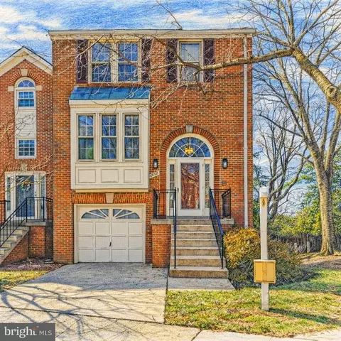 6317 Crooked Oak Ln, Falls Church, VA 22042