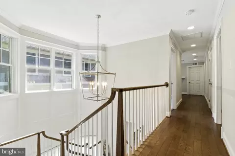 Entry Way - 6838 Saint Albans Rd, Mclean, VA 22101 photo 8 of 14