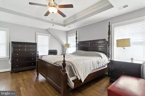 Bedroom - 6838 Saint Albans Rd, Mclean, VA 22101 photo 1 of 4