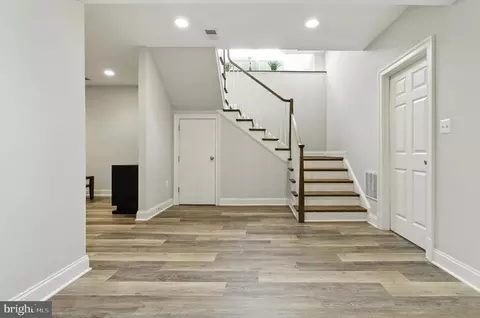 Entry Way - 6838 Saint Albans Rd, Mclean, VA 22101 photo 14 of 14