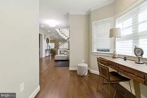 Entry Way - 6838 Saint Albans Rd, Mclean, VA 22101 photo 3 of 14