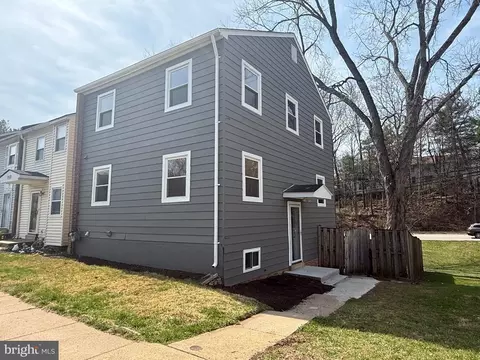 9662 Westport Ln, Burke, VA 22015