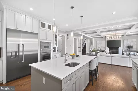 Kitchen - 6506 Chesterfield Ave, Mclean, VA 22101 photo 3 of 4