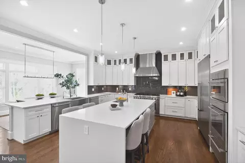 Kitchen - 6506 Chesterfield Ave, Mclean, VA 22101 photo 4 of 4