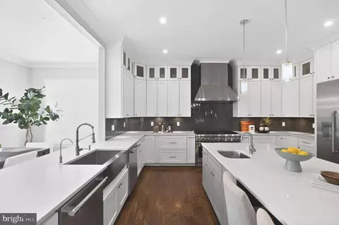 Kitchen - 6506 Chesterfield Ave, Mclean, VA 22101 photo 2 of 4
