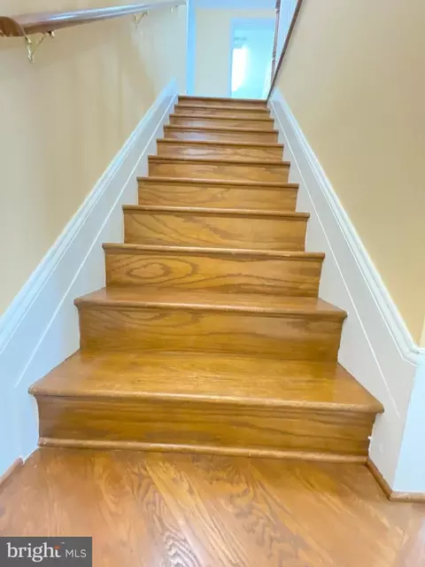 Entry Way - 7212 Highland St, Springfield, VA 22150 photo 6 of 12
