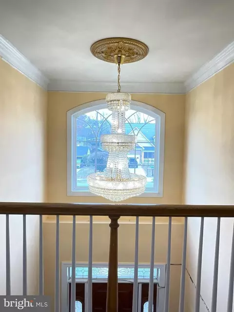 Entry Way - 7212 Highland St, Springfield, VA 22150 photo 9 of 12