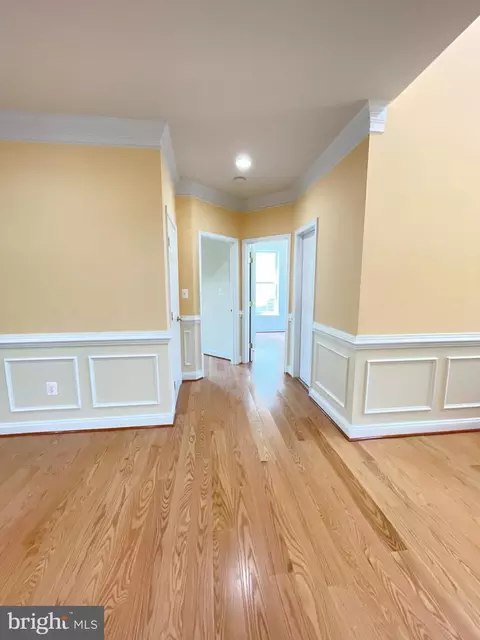 Entry Way - 7212 Highland St, Springfield, VA 22150 photo 4 of 12