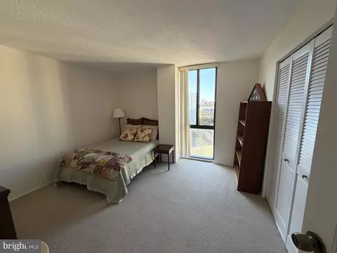 Bedroom - 6800 Fleetwood Rd #1002, Mclean, VA 22101 photo 4 of 4