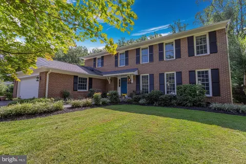 6607 Tina Ln, Mclean, VA 22101