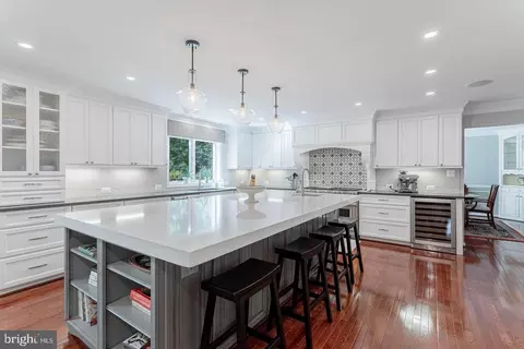 Kitchen - 6607 Tina Ln, Mclean, VA 22101 photo 2 of 5