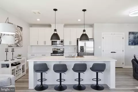 12875 Mosaic Park Way #4-X, Herndon, VA 20171